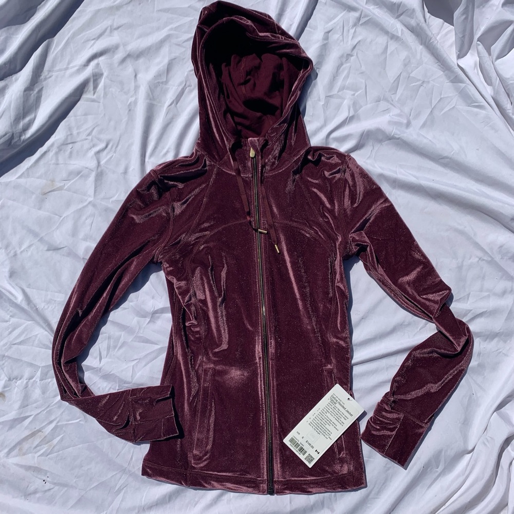 🟣🟣LULULEMON HOODED JACKET🟣🟣